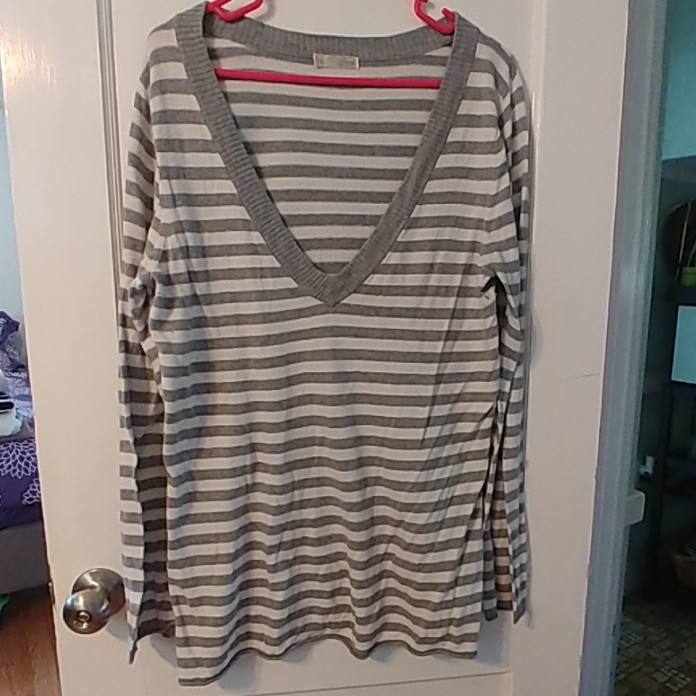 Cream & Grey sweater